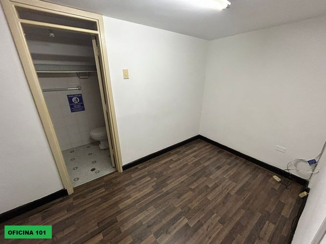 Oficina en arriendo en Sector Plaza De Bolivar, Pereira, 26 m² · foto 9 de 10