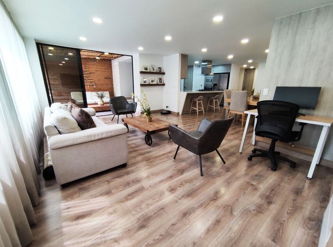 Apartamento de 3 alcobas en arriendo en El Poblado, Medellín, 125 m² · foto 3 de 17