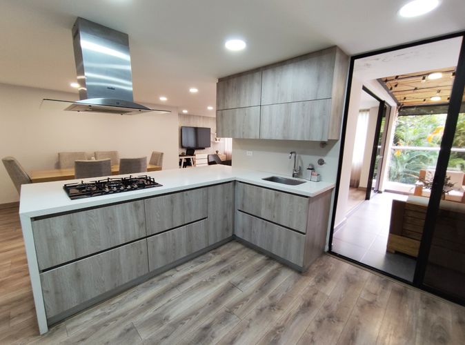Apartamento de 3 alcobas en arriendo en El Poblado, Medellín, 125 m² · foto 5 de 17