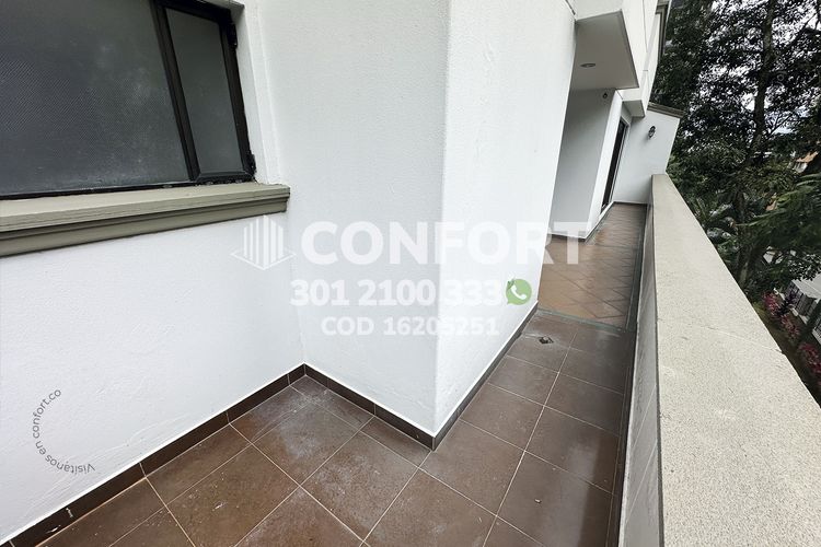 Apartamento de 3 alcobas en arriendo en Castropol, Medellín, 140 m² · foto 6 de 24