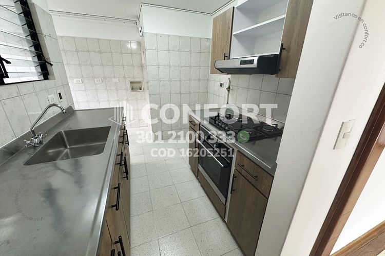 Apartamento de 3 alcobas en arriendo en Castropol, Medellín, 140 m² · foto 7 de 24