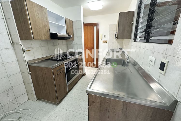 Apartamento de 3 alcobas en arriendo en Castropol, Medellín, 140 m² · foto 10 de 24