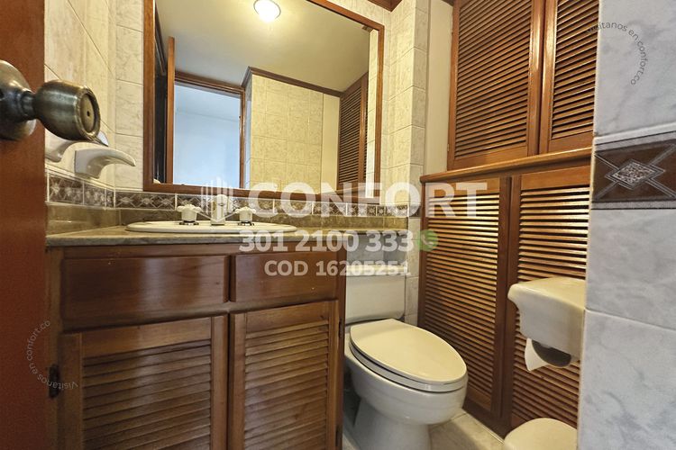 Apartamento de 3 alcobas en arriendo en Castropol, Medellín, 140 m² · foto 11 de 24