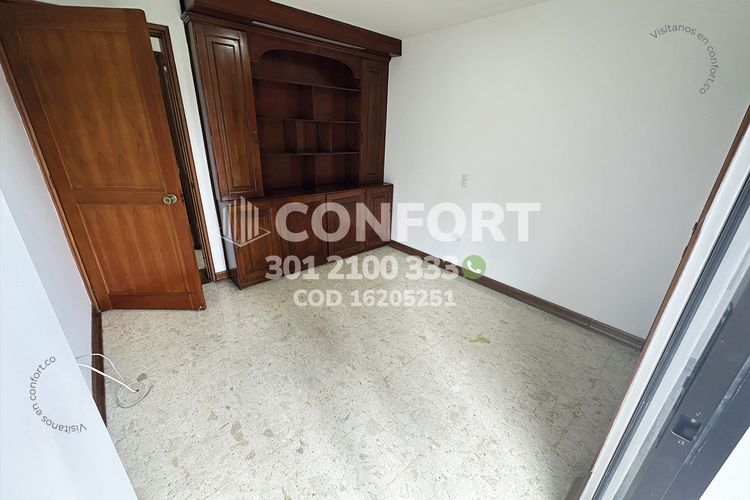 Apartamento de 3 alcobas en arriendo en Castropol, Medellín, 140 m² · foto 12 de 24