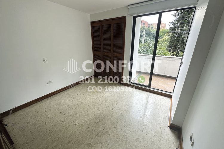 Apartamento de 3 alcobas en arriendo en Castropol, Medellín, 140 m² · foto 15 de 24
