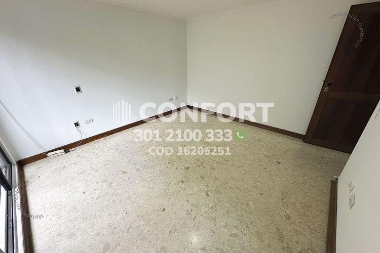 Apartamento de 3 alcobas en arriendo en Castropol, Medellín, 140 m² · foto 22 de 24