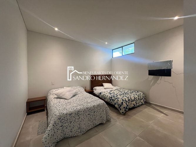 Casa de 5 alcobas en venta en Ruitoque, Piedecuesta, 839 m² · foto 14 de 24