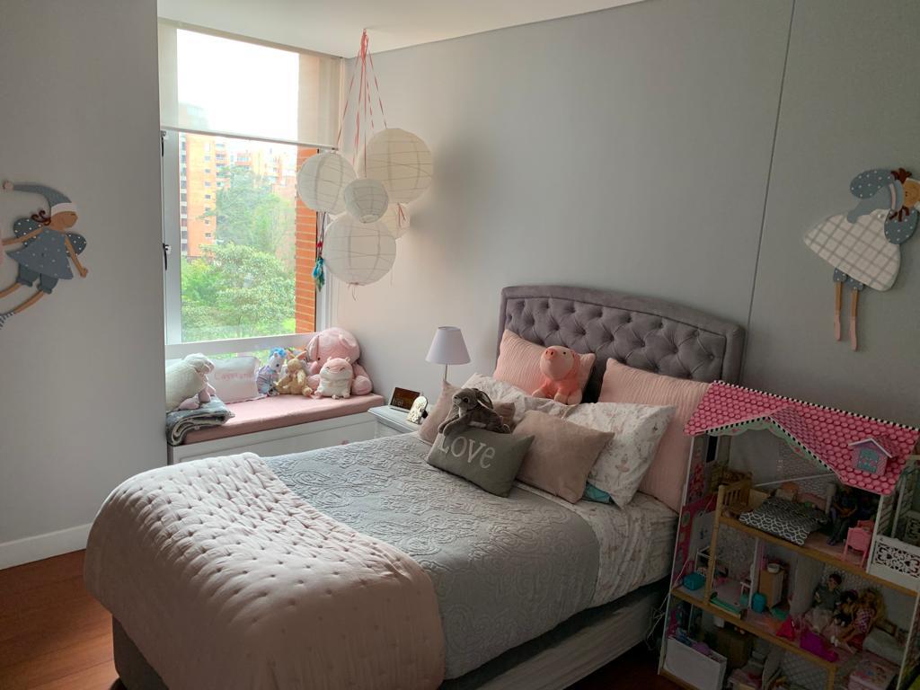 Apartamento en venta en Los Rosales, Bogotá · foto 7 de 24
