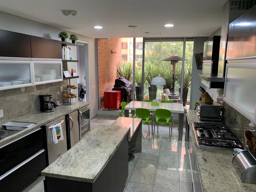 Apartamento en venta en Los Rosales, Bogotá · foto 23 de 24