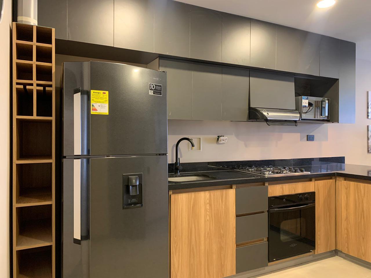 Apartamento en venta en El Poblado, Medellín · foto 5 de 14