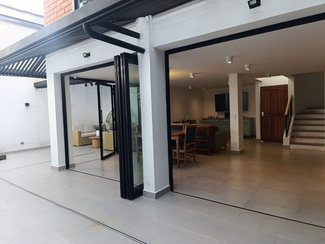 Casa de 4 alcobas en venta en El Poblado, Medellín, 293 m² · foto 20 de 20