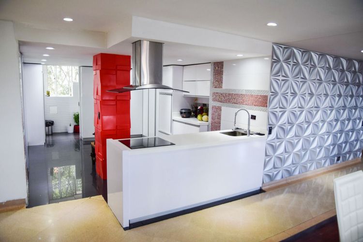 Apartamento de 3 alcobas en arriendo en El Poblado, Medellín, 180 m² · foto 7 de 18