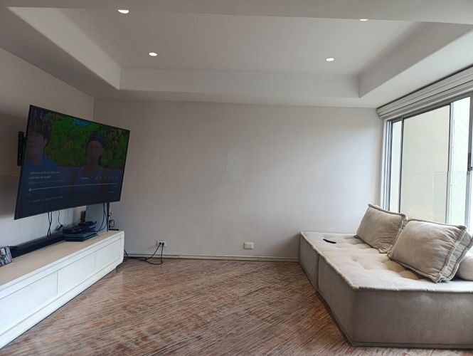 Apartamento de 3 alcobas en venta en El Poblado, Medellín, 200 m² · foto 2 de 18