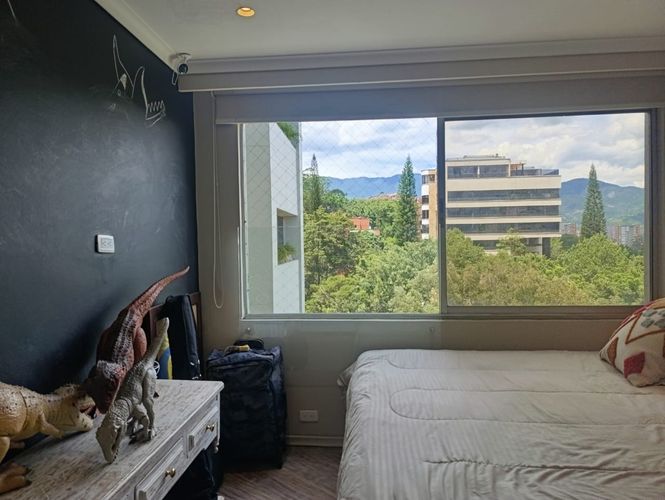 Apartamento de 3 alcobas en venta en El Poblado, Medellín, 200 m² · foto 8 de 18