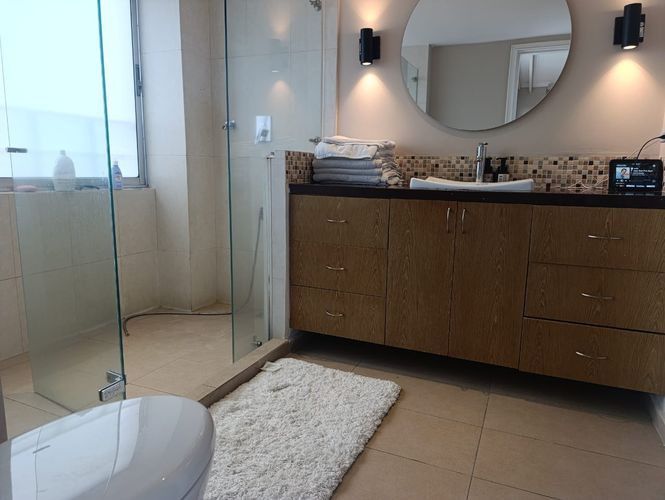 Apartamento de 3 alcobas en venta en El Poblado, Medellín, 200 m² · foto 13 de 18