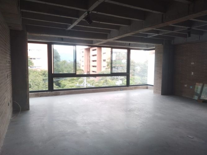 Oficina en arriendo en El Poblado, Medellín, 70 m² · foto 2 de 7