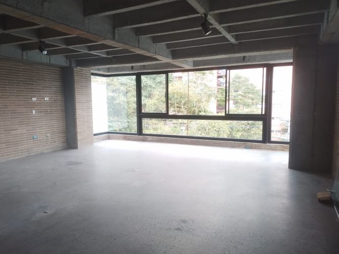 Oficina en arriendo en El Poblado, Medellín, 70 m² · foto 3 de 7