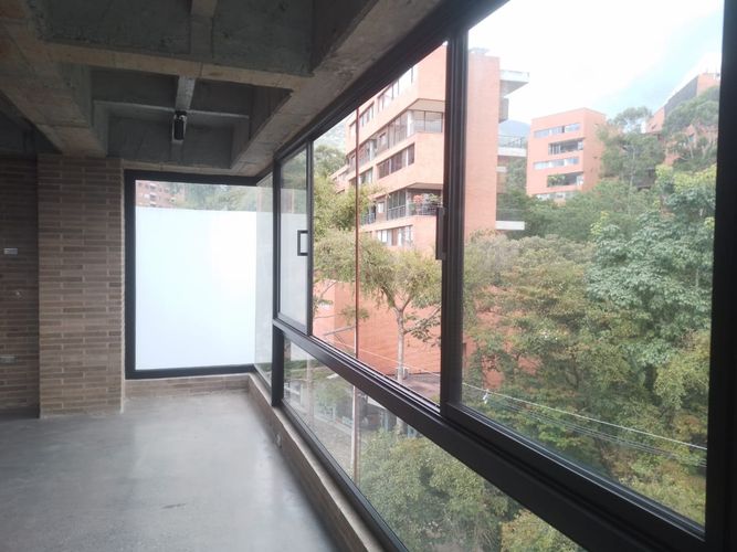 Oficina en arriendo en El Poblado, Medellín, 70 m² · foto 5 de 8