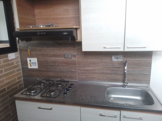 Oficina en arriendo en El Poblado, Medellín, 70 m² · foto 6 de 8