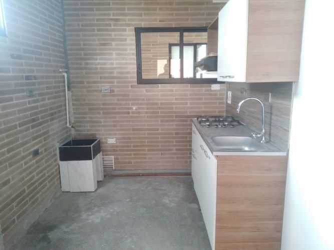 Oficina en arriendo en El Poblado, Medellín, 70 m² · foto 7 de 8