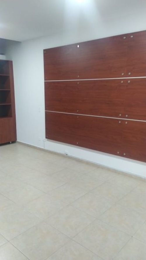Oficina en arriendo en Suramericana, Medellín, 28 m² · foto 8 de 9