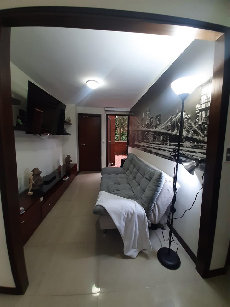 Apartamento en venta en Jardines, Envigado · foto 3 de 8