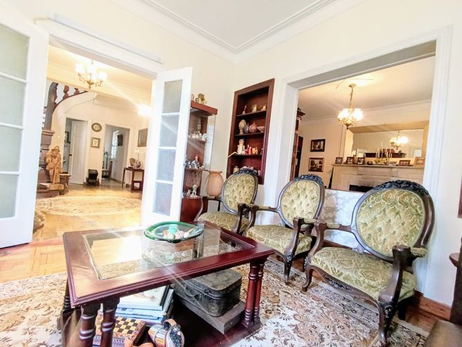 Casa de 7 alcobas en venta en Chapinero, Bogotá, 550 m² · foto 3 de 24