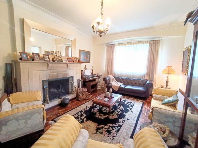 Casa de 7 alcobas en venta en Chapinero, Bogotá, 550 m² · foto 4 de 24