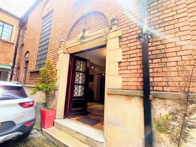 Casa de 7 alcobas en venta en Chapinero, Bogotá, 550 m² · foto 8 de 24