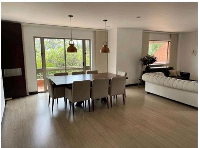 Apartamento de 4 alcobas en venta en Lindaraja, Bogotá, 290 m² · foto 14 de 21