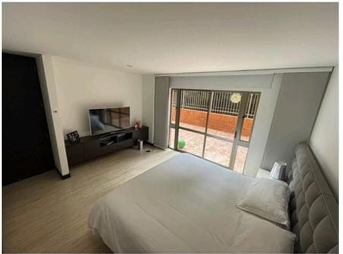 Apartamento de 4 alcobas en venta en Lindaraja, Bogotá, 290 m² · foto 19 de 21
