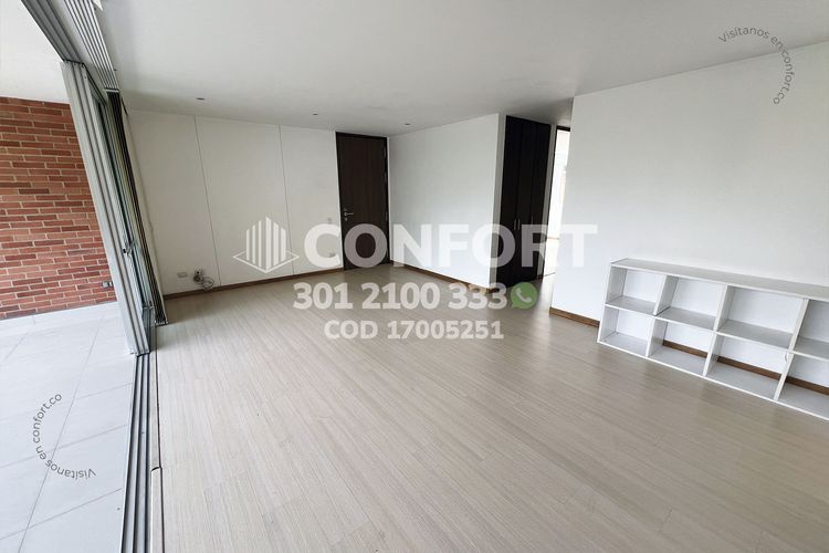 Apartamento de 3 alcobas en arriendo en Los Parra, Medellín, 128 m² · foto 4 de 24