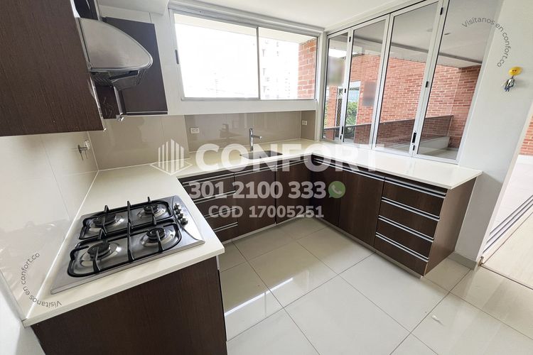 Apartamento de 3 alcobas en arriendo en Los Parra, Medellín, 128 m² · foto 5 de 24