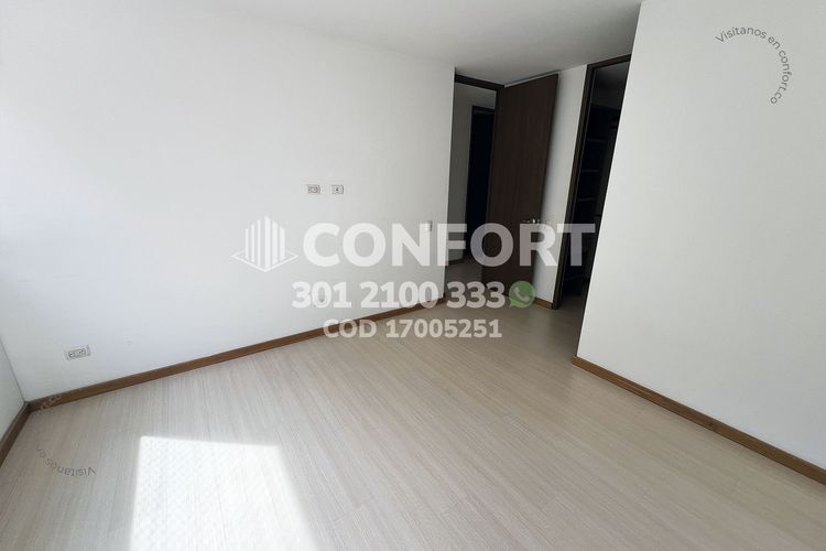Apartamento de 3 alcobas en arriendo en Los Parra, Medellín, 128 m² · foto 15 de 24