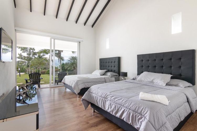 Casa de 5 alcobas en venta en Escobero, Envigado, 500 m² · foto 10 de 19
