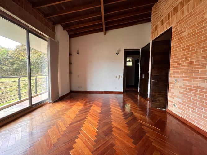 Casa de 4 alcobas en venta en Carrizales, Envigado, 440 m² · foto 4 de 20