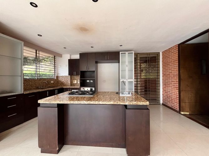 Casa de 4 alcobas en venta en Carrizales, Envigado, 440 m² · foto 5 de 20