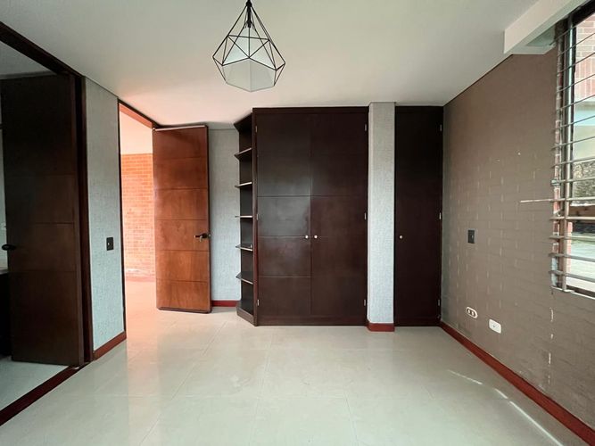 Casa de 4 alcobas en venta en Carrizales, Envigado, 440 m² · foto 8 de 20