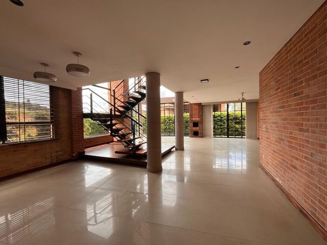Casa de 4 alcobas en venta en Carrizales, Envigado, 440 m² · foto 13 de 20