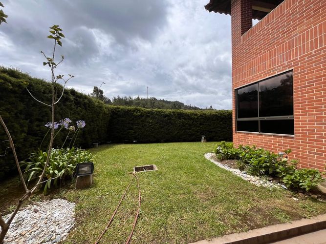 Casa de 4 alcobas en venta en Carrizales, Envigado, 440 m² · foto 20 de 20
