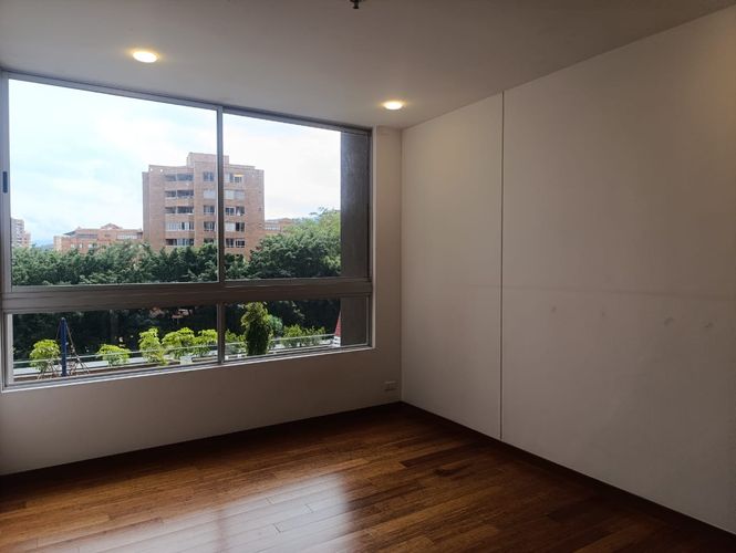 Apartamento de 3 alcobas en arriendo en El Poblado, Medellín, 170 m² · foto 10 de 19