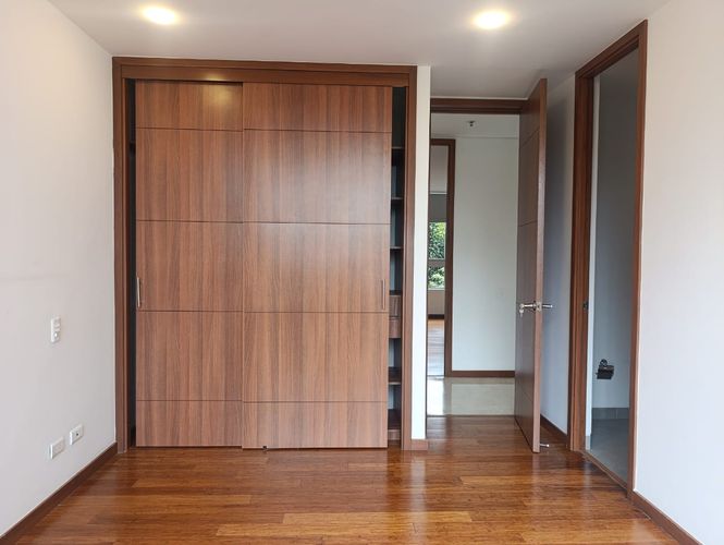 Apartamento de 3 alcobas en arriendo en El Poblado, Medellín, 170 m² · foto 15 de 19