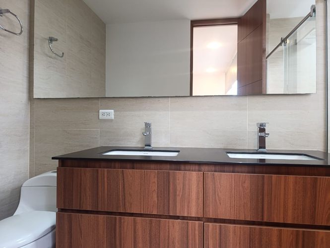 Apartamento de 3 alcobas en arriendo en El Poblado, Medellín, 170 m² · foto 16 de 19