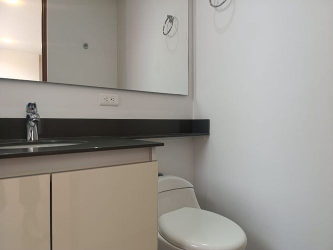 Apartamento de 3 alcobas en arriendo en El Poblado, Medellín, 170 m² · foto 17 de 19