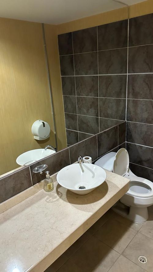 Local en venta en Pinares, Pereira, 337 m² · foto 17 de 17