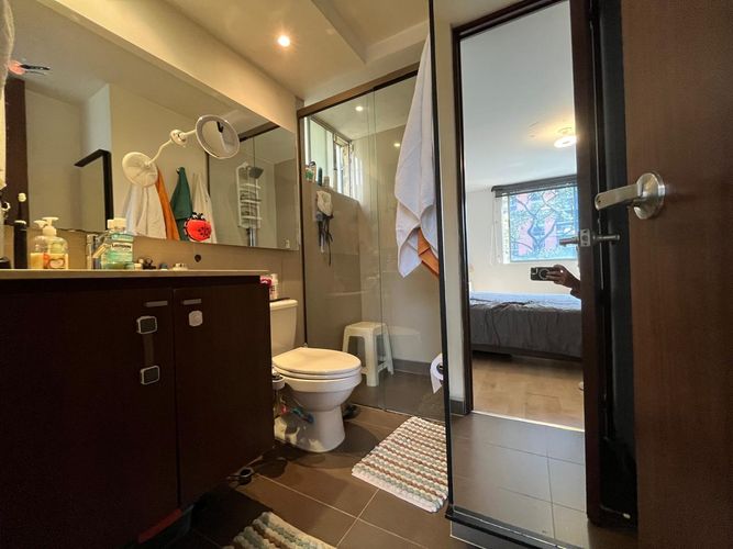 Apartamento de 2 alcobas en arriendo en El Poblado, Medellín, 125 m² · foto 10 de 14