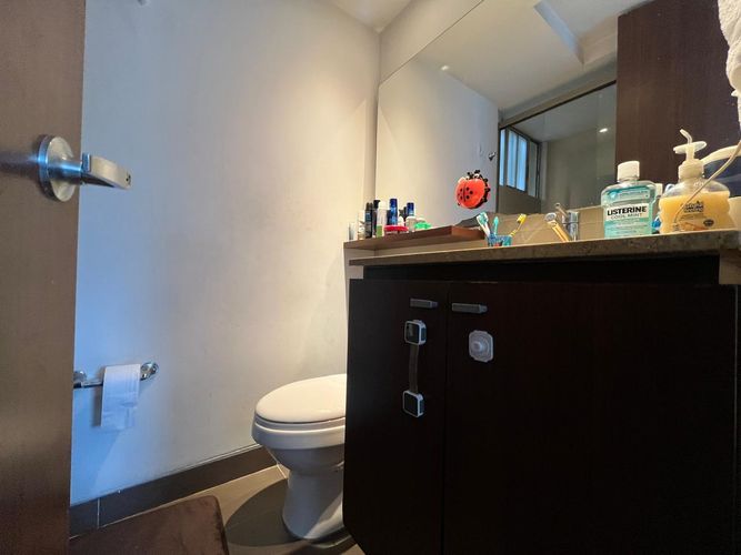 Apartamento de 2 alcobas en arriendo en El Poblado, Medellín, 125 m² · foto 13 de 14