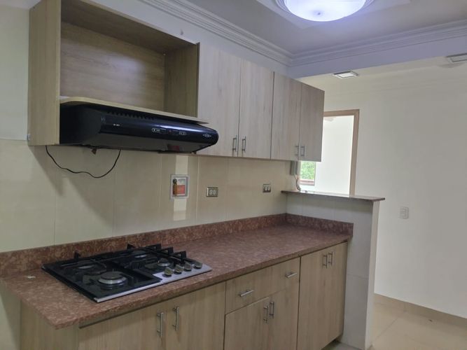 Apartamento de 2 alcobas en arriendo en El Poblado, Medellín, 74 m² · foto 4 de 15