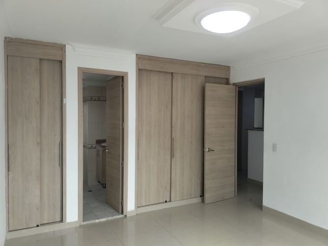 Apartamento de 2 alcobas en arriendo en El Poblado, Medellín, 74 m² · foto 6 de 15