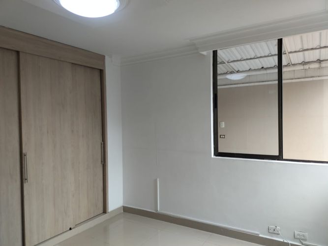 Apartamento de 2 alcobas en arriendo en El Poblado, Medellín, 74 m² · foto 8 de 15